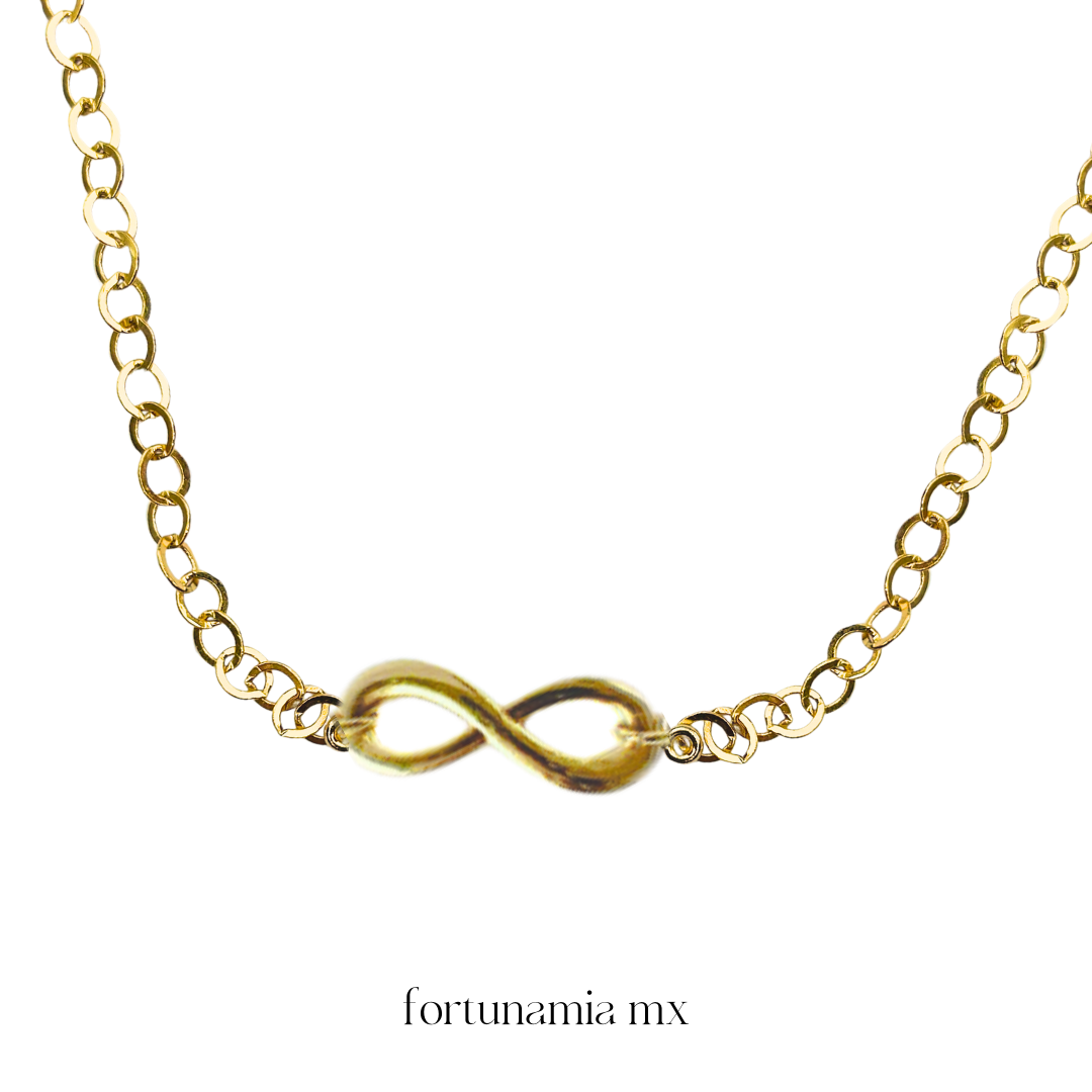 Chunky Infinity Necklace