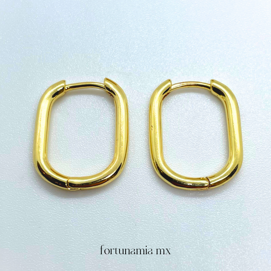 Essential Hoop Earrings