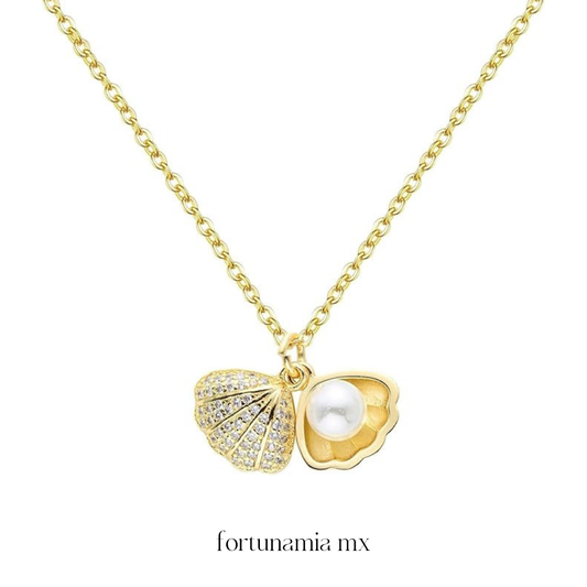 Sea Shell Pearl Necklace