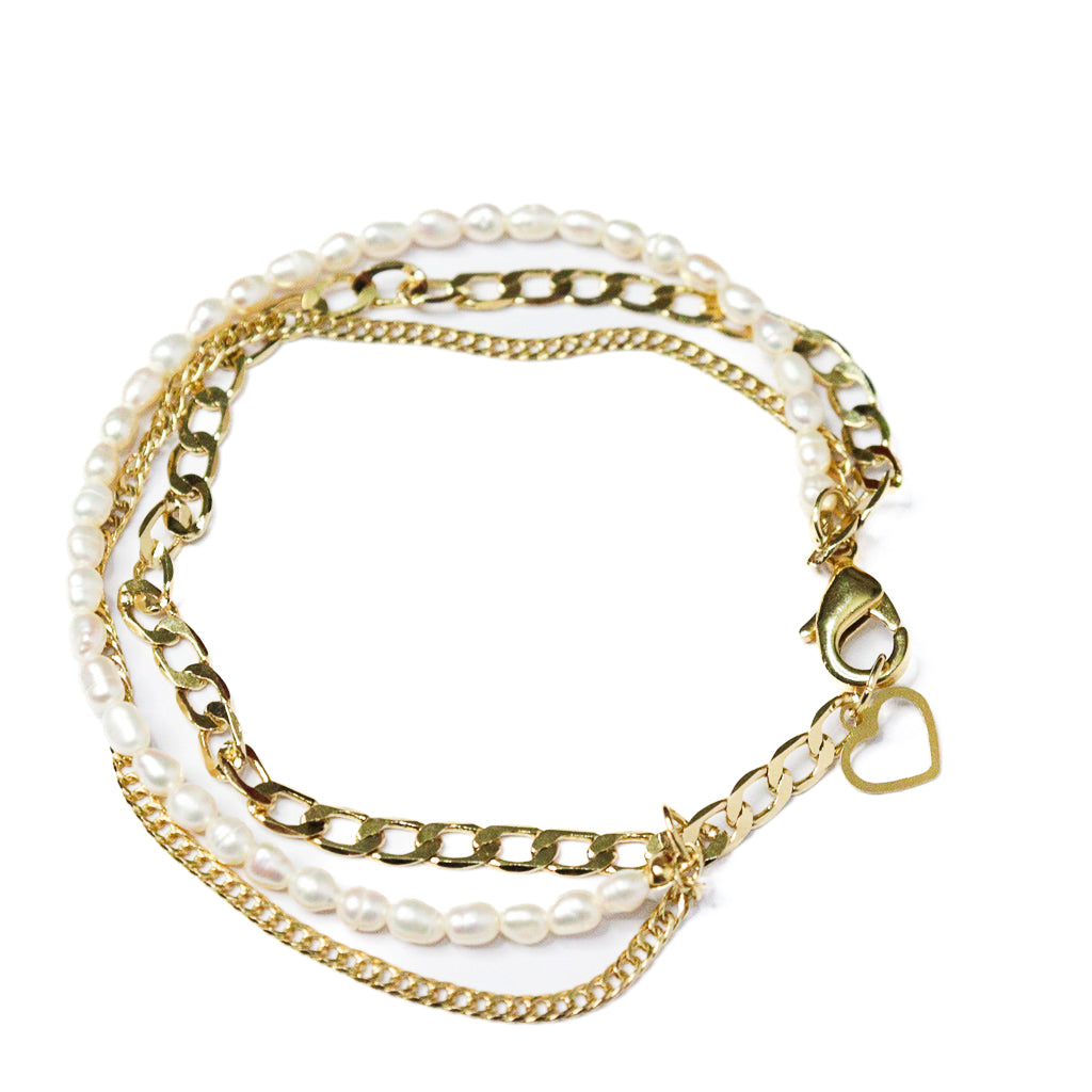PEARLS AND HEART BRACELET